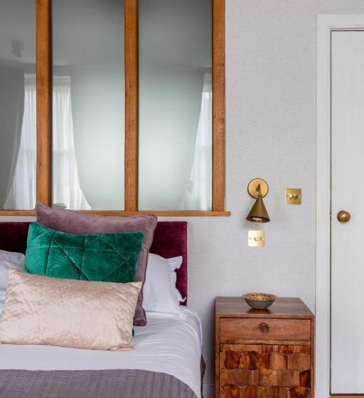 套房, The Bull And Townhouse, Beaumaris  The Inn Collection Group