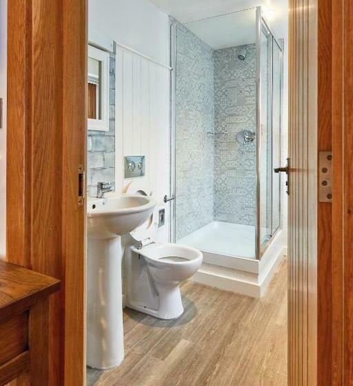 חדר דלוקס, The Lister Arms