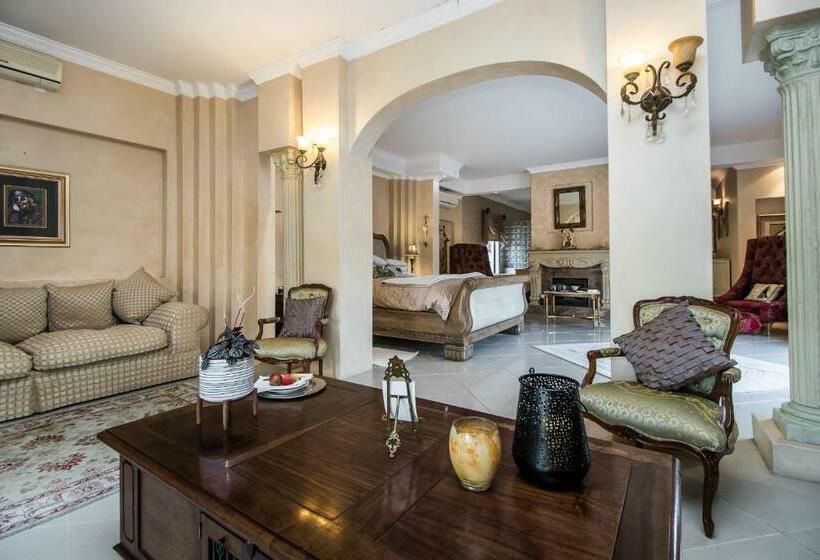 سوئیت پرزیدنت, Villa Amor