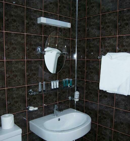 Номер Стандарт Трехместный, Villaggio Hotel & Restaurant