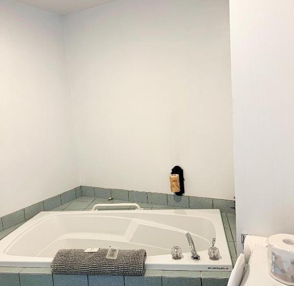 חדר סטנדרט לארבעה, Auberge De Nos Aieux