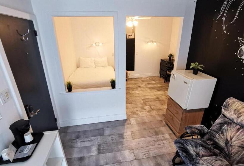 חדר אקונומי, Auberge De Nos Aieux