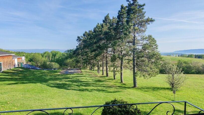 חדר סופריור לארבעה, Auberge De Nos Aieux