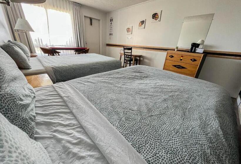 חדר אקונומי לארבעה, Auberge De Nos Aieux