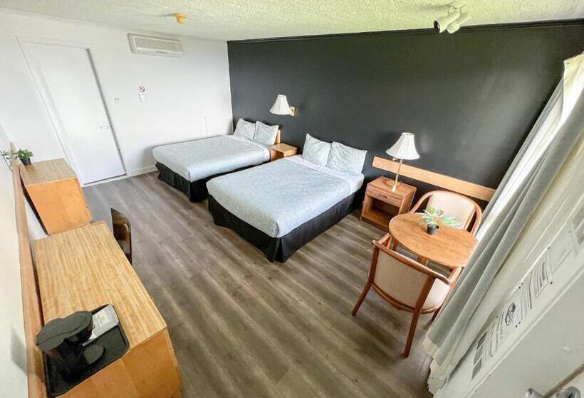 חדר אקונומי לארבעה, Auberge De Nos Aieux