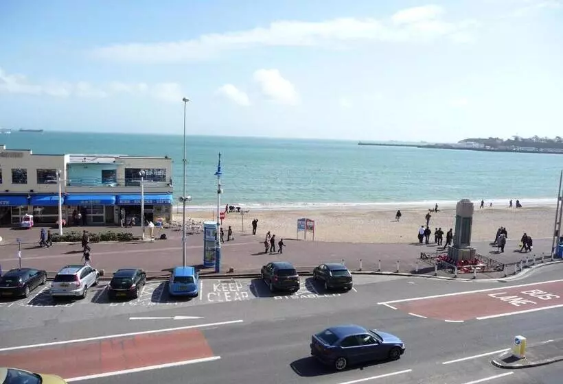 اتاق لوکس با چشمانداز دریا, The Esplanade