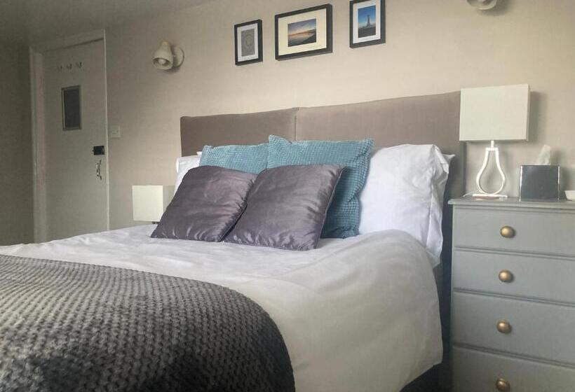 스탠다드 룸, The Esplanade