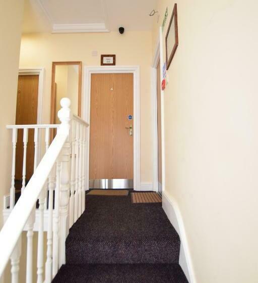 Номер Стандарт Индивидуальный Совместная Ванная, Woodlands Lodge Ilford