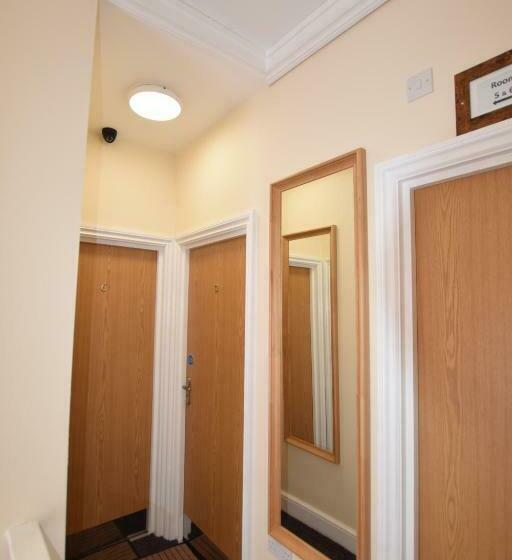 غرفة قياسية فردية حمام مشترك, Woodlands Lodge Ilford