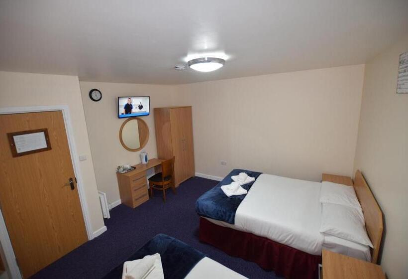 Семейный Номер Совместный Санузел, Woodlands Lodge Ilford