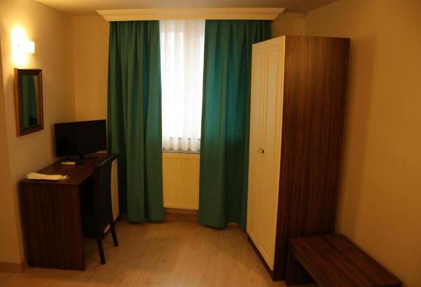 اتاق لوکس خانوادگی, Sağıroğlu Otel