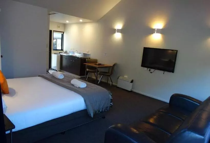 Standard-studio, Alpine Glacier Motel
