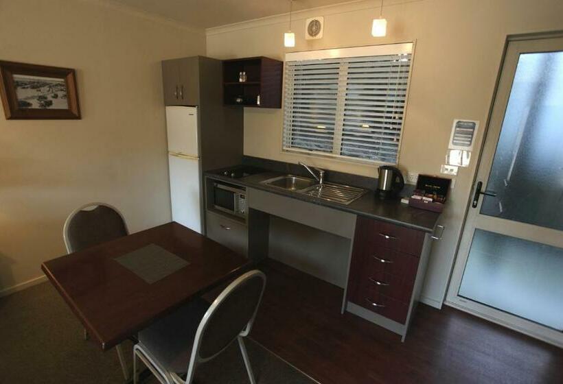 Студия Deluxe, Aspen On King