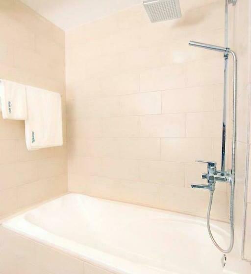 발코니가 있는 프리미엄 룸, Avana Laemchabang Boutique