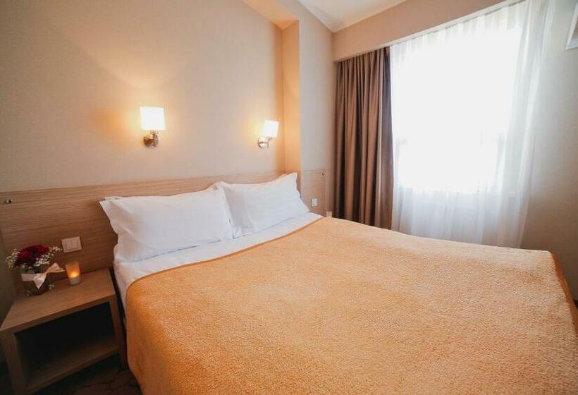 سوییت, Bishkek Boutique