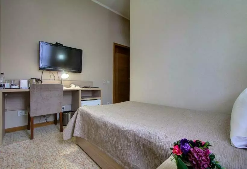 اتاق استاندارد یک نفره, Bishkek Boutique