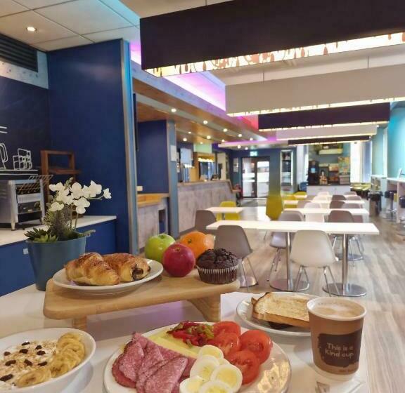 클래식 룸 더블 침대, Ibis Budget Belfast City Centre