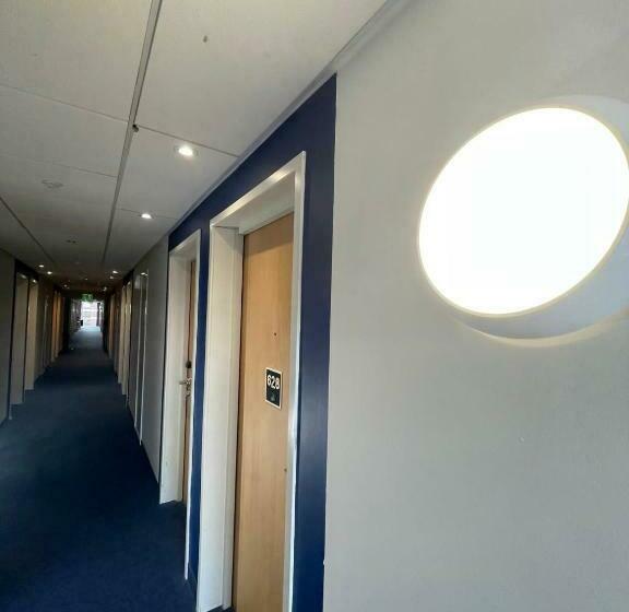 클래식 룸 더블 침대, Ibis Budget Belfast City Centre