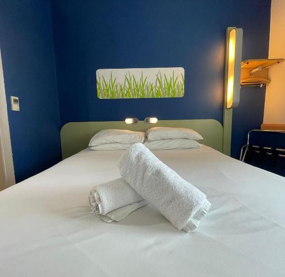 חדר קלאסי מיטה זוגית, Ibis Budget Belfast City Centre