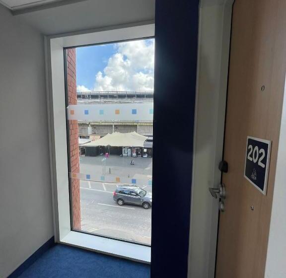 스탠다드 룸 더블 침대, Ibis Budget Belfast City Centre
