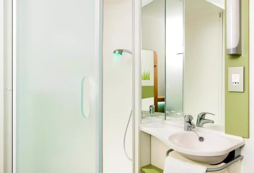 ダブルベッドスタンダードルーム, Ibis Budget Belfast City Centre