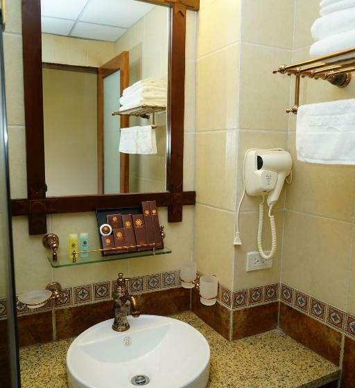 اتاق لوکس, Hoa Binh