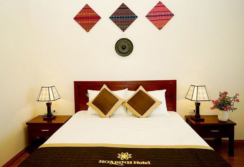 اتاق لوکس, Hoa Binh