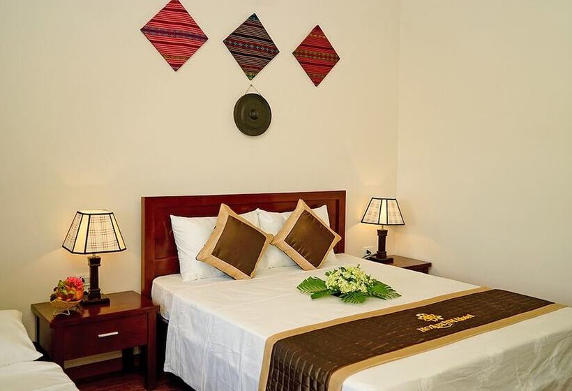 اتاق لوکس, Hoa Binh