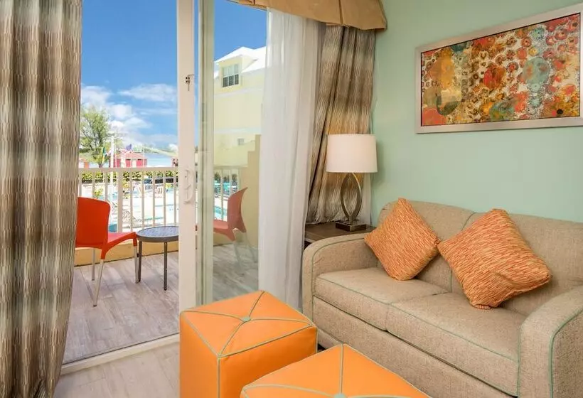 سوئیت با بالکن, Holiday Inn Express & Suites Nassau, An Ihg