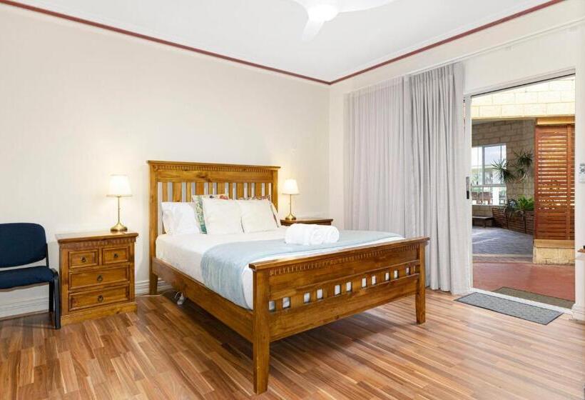 خانه 1 خوابه, Inn The Tuarts Guest Lodge