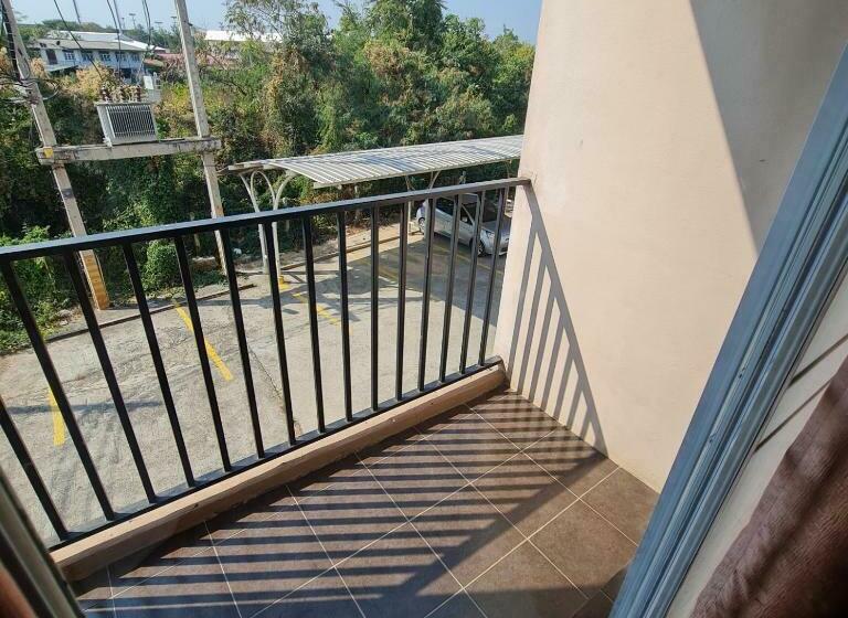 デラックストリプルルーム, Le Luxe Residence