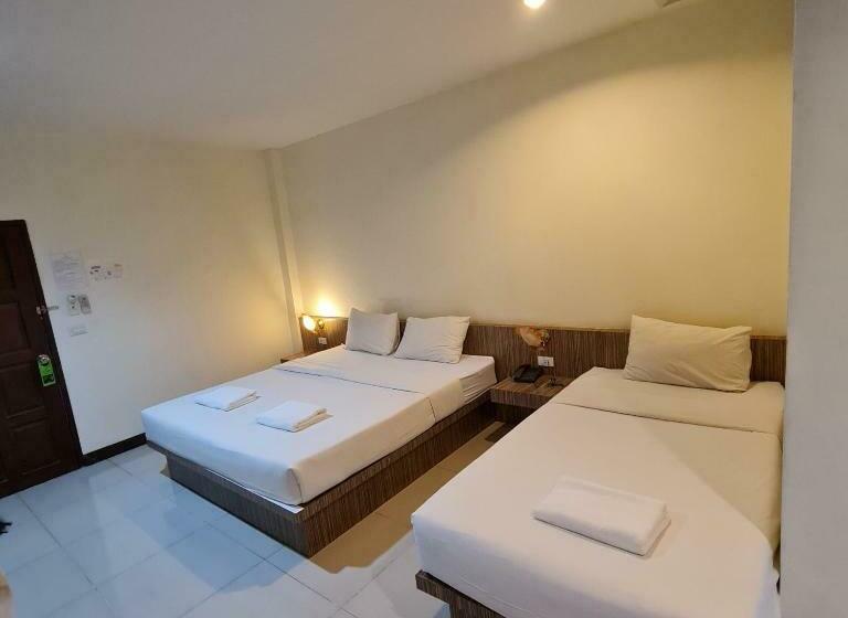 デラックストリプルルーム, Le Luxe Residence