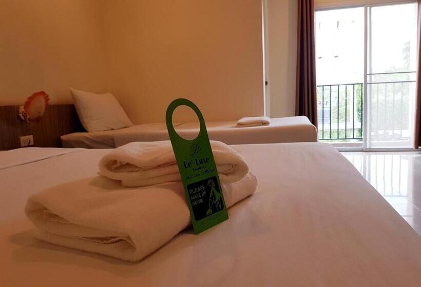 デラックストリプルルーム, Le Luxe Residence