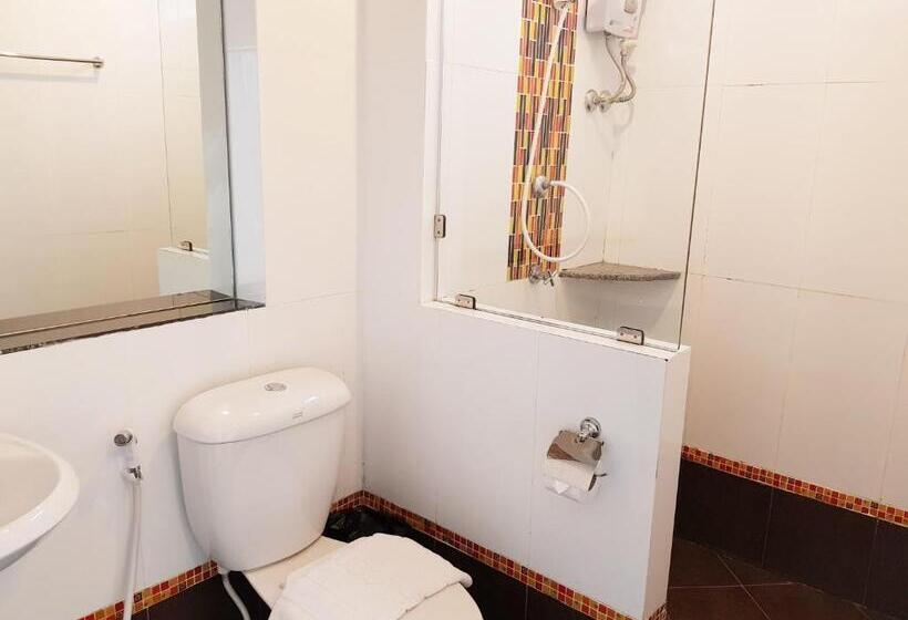 デラックストリプルルーム, Le Luxe Residence