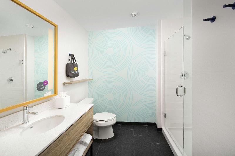 חדר סטנדרט, Navona Theatre