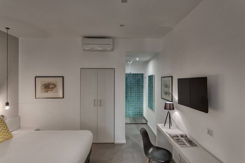 חדר סופריור, Navona Theatre