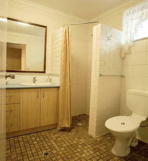 سوییت, Pialba Motor Inn