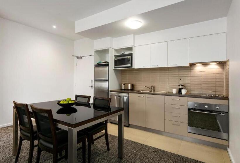 شقة غرفة واحدة, Quest Moorabbin