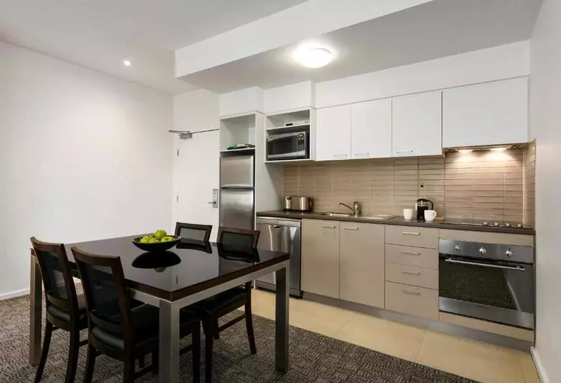 ３ベッドルームアパートメント, Quest Moorabbin