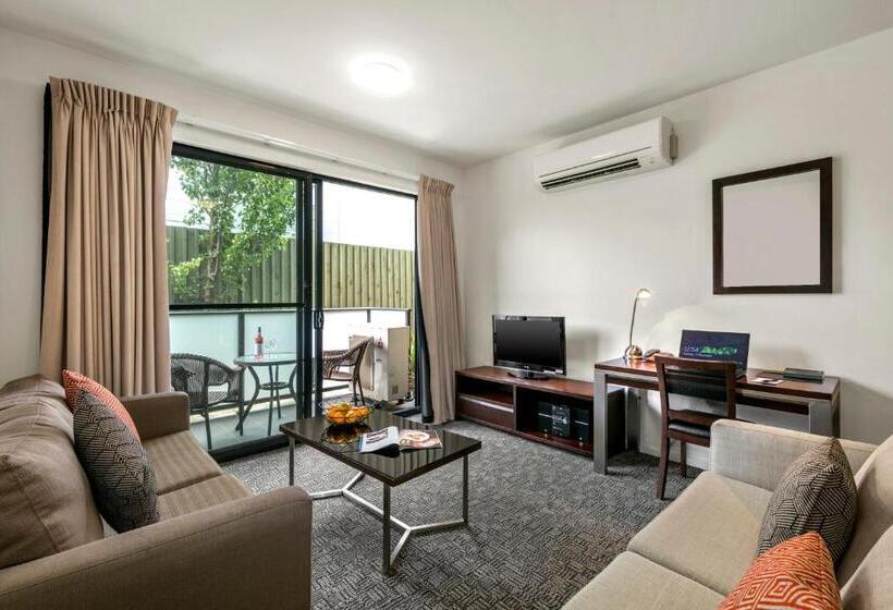 شقة 3 غرف, Quest Moorabbin