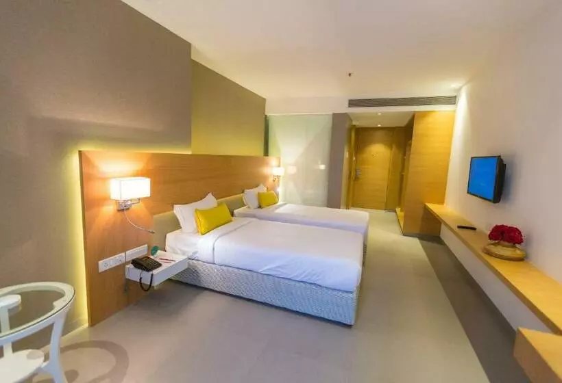 Chambre Supérieure, Satkar Grande