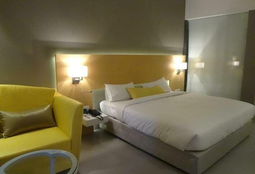 スーペリアールーム, Satkar Grande