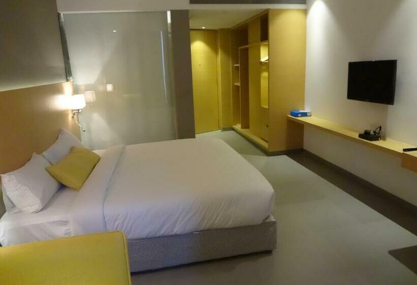 スーペリアールーム, Satkar Grande