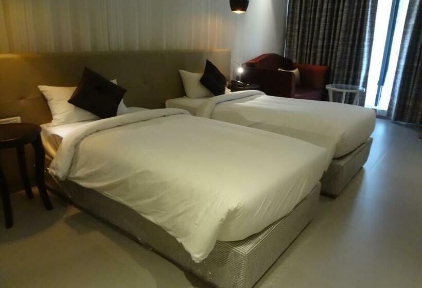 スーペリアールーム, Satkar Grande