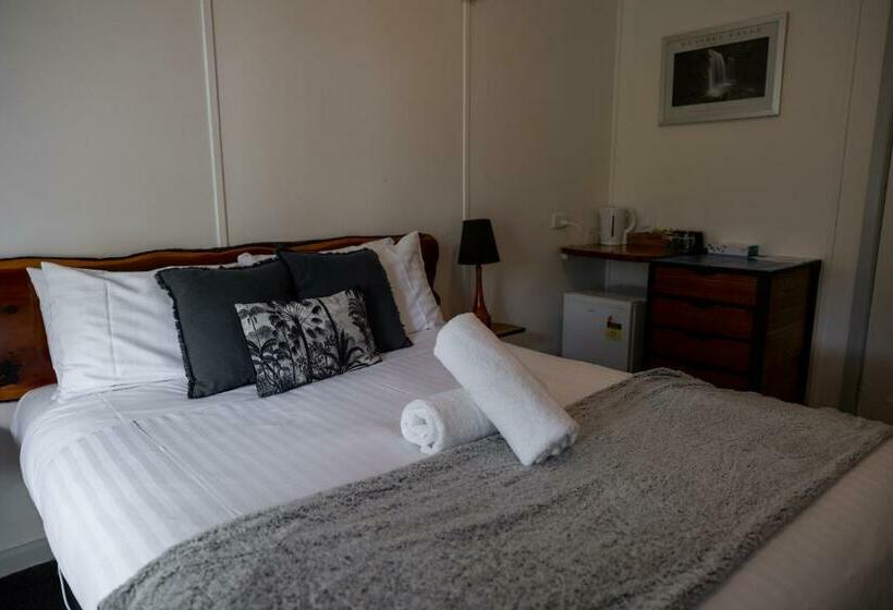 غرفة قياسية مطلّة علي البحيرة, Tullah Lakeside Lodge