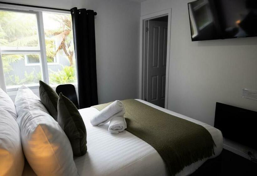 غرفة قياسية, Tullah Lakeside Lodge