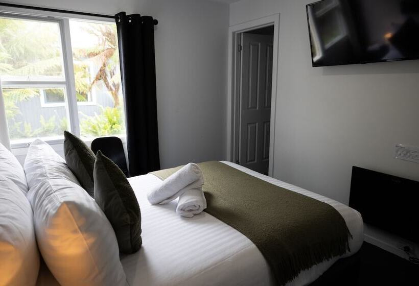 غرفة قياسية, Tullah Lakeside Lodge