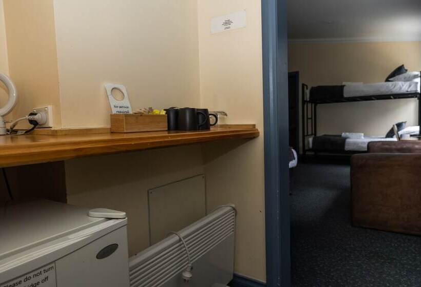 غرفة عائلية, Tullah Lakeside Lodge