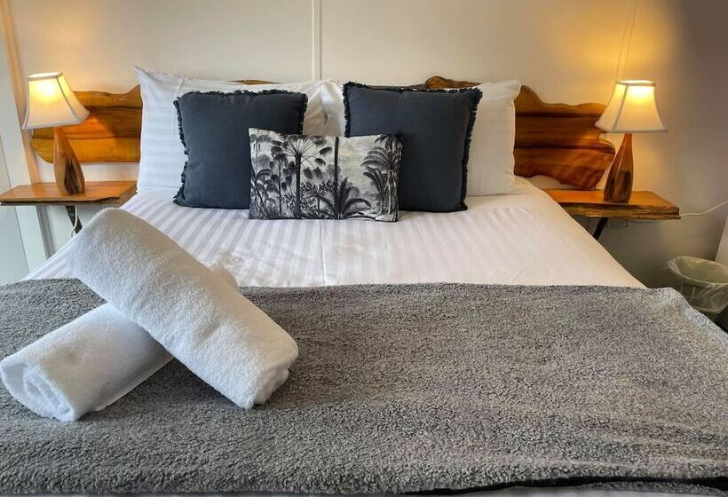 غرفة عائلية, Tullah Lakeside Lodge