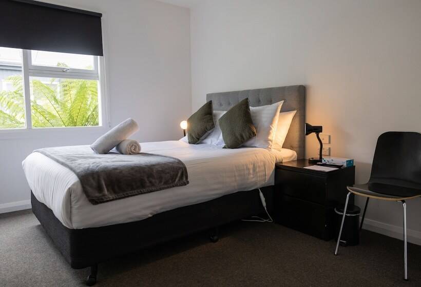 غرفة أساسية, Tullah Lakeside Lodge